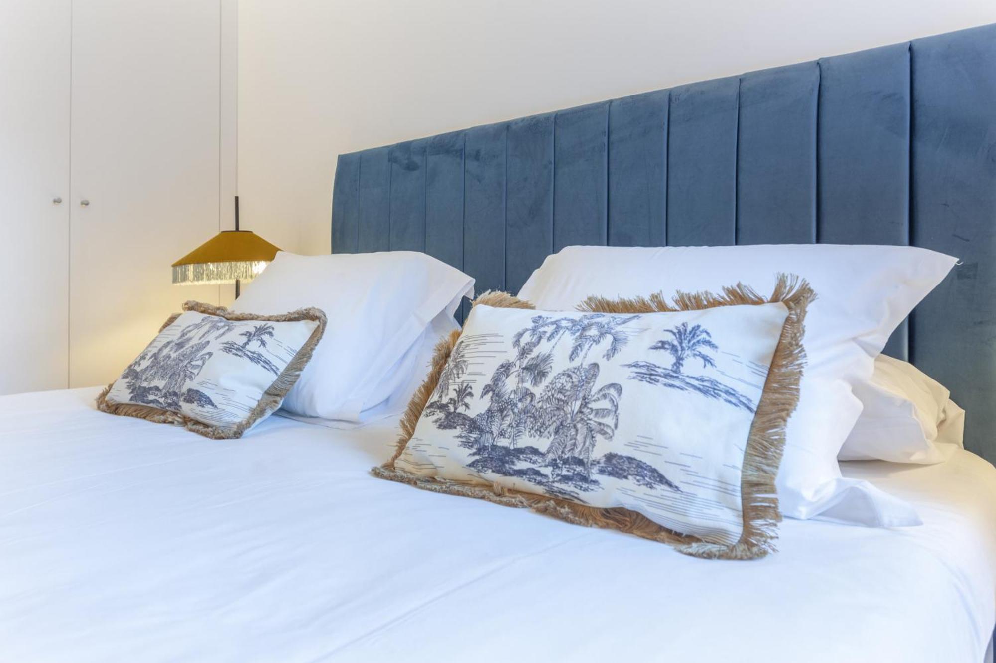 Cibeles Luxe In Madrid Apartment Exterior foto