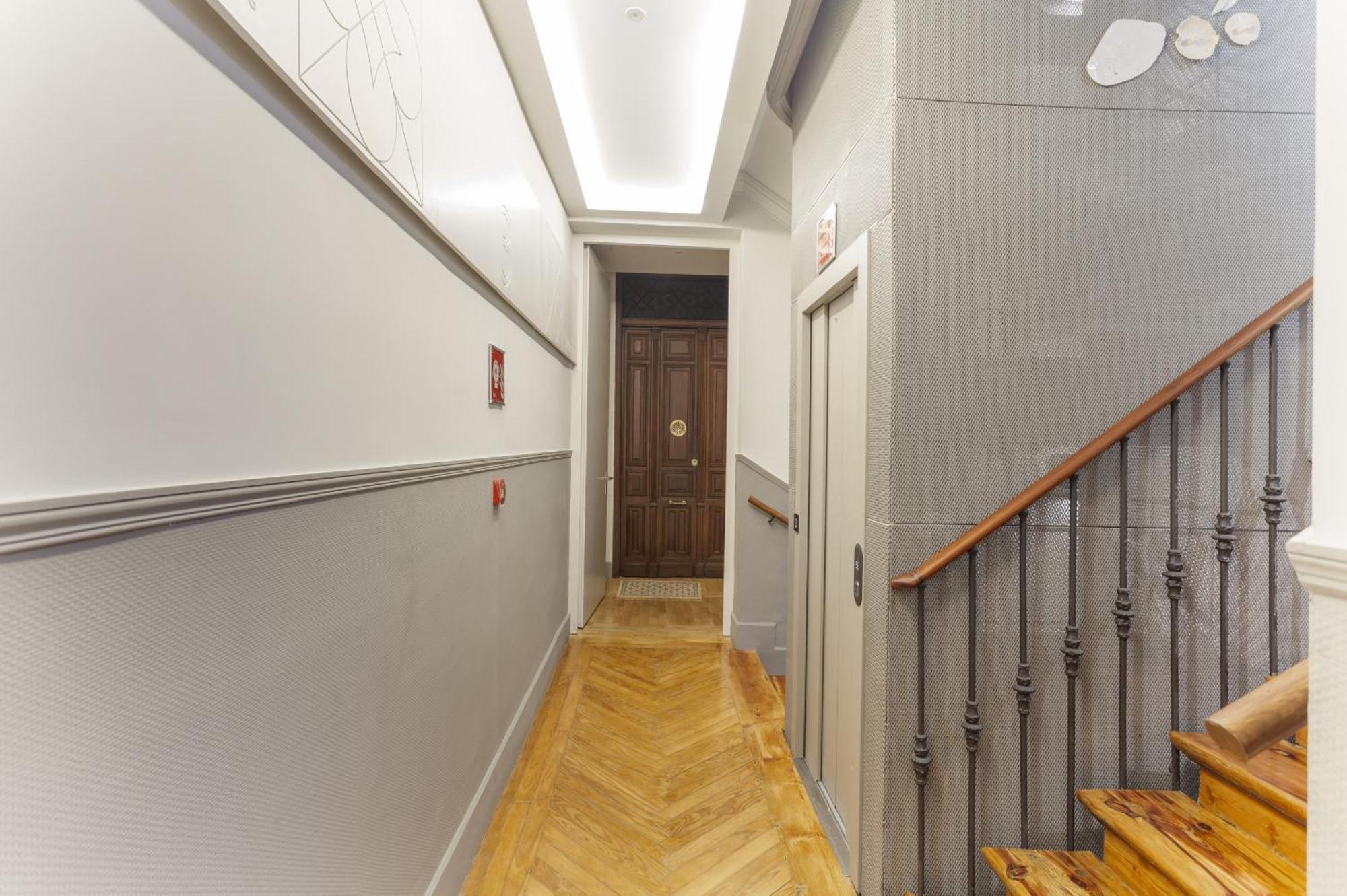 Cibeles Luxe In Madrid Apartment Exterior foto