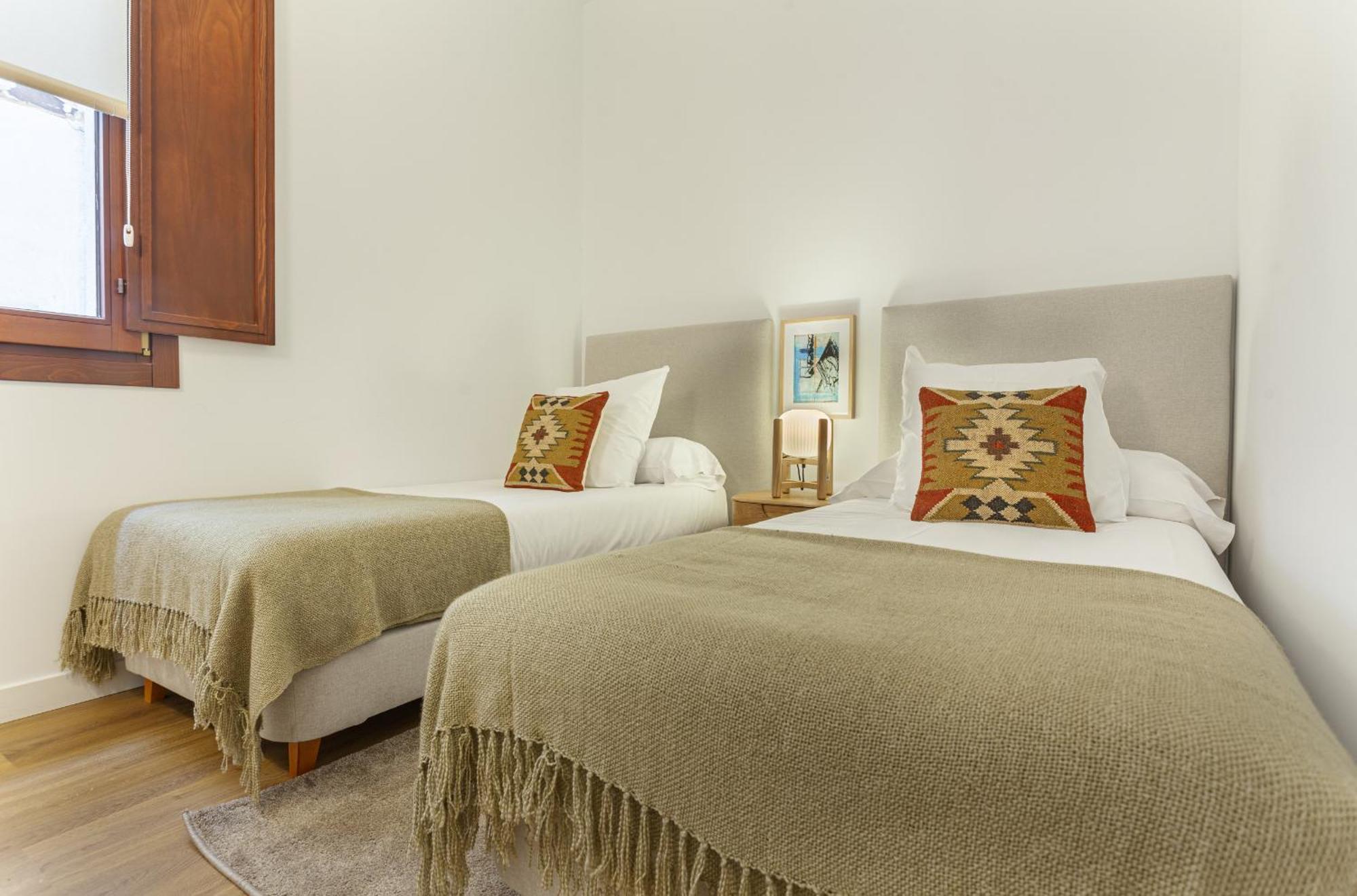 Cibeles Luxe In Madrid Apartment Exterior foto