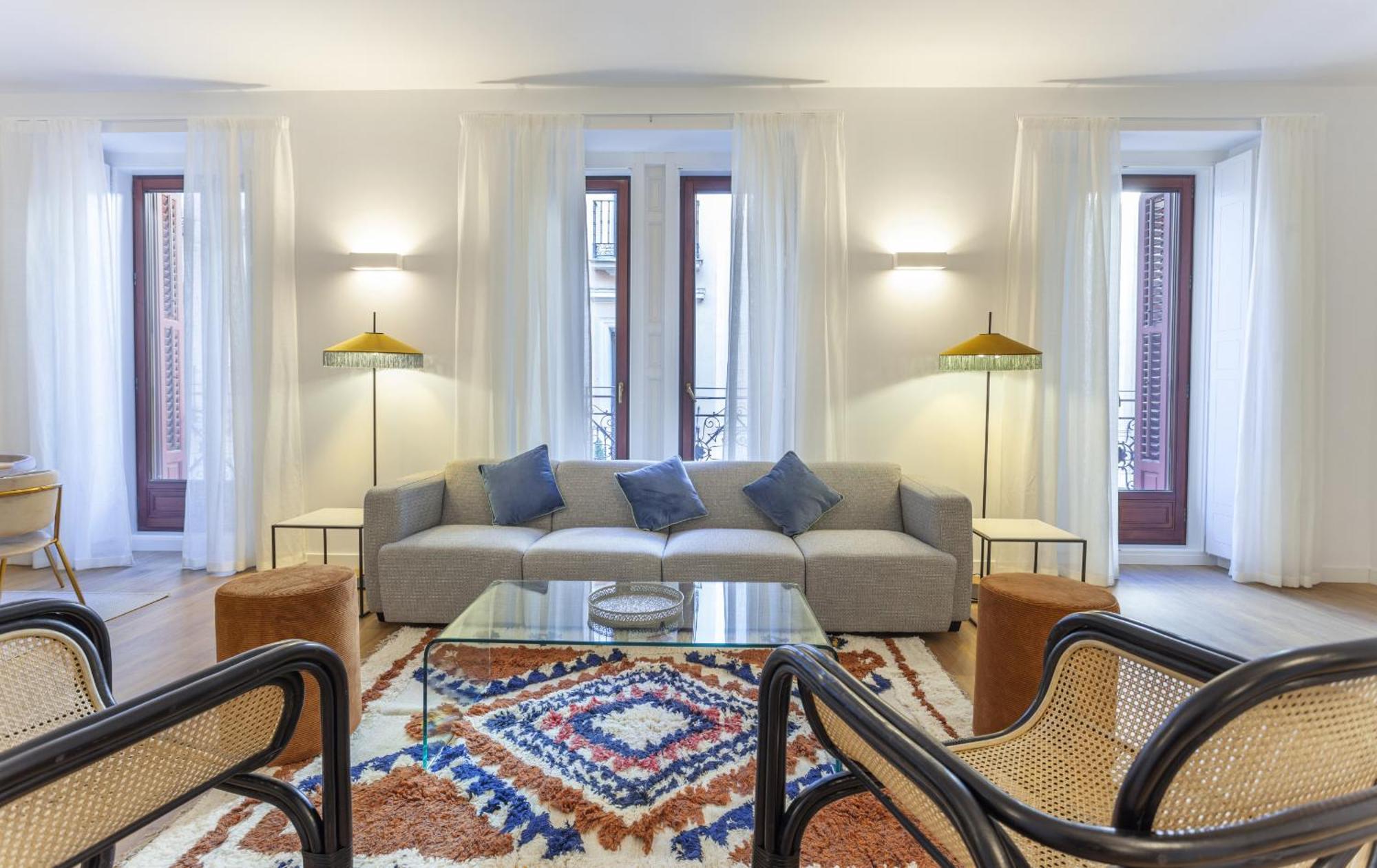 Cibeles Luxe In Madrid Apartment Exterior foto